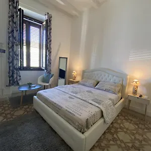  Apartamento Fabula Suites